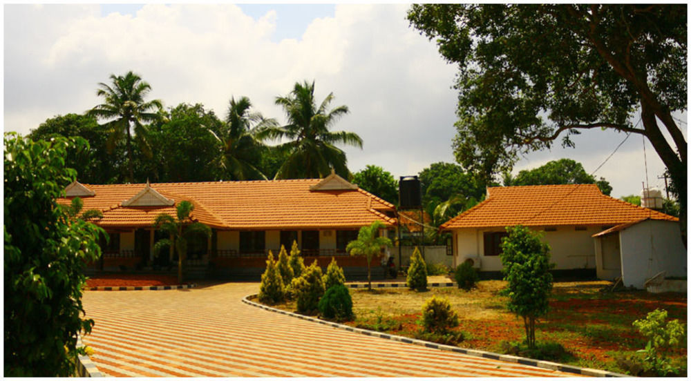Baywatch Beach Resort Alappuzha 외부 사진