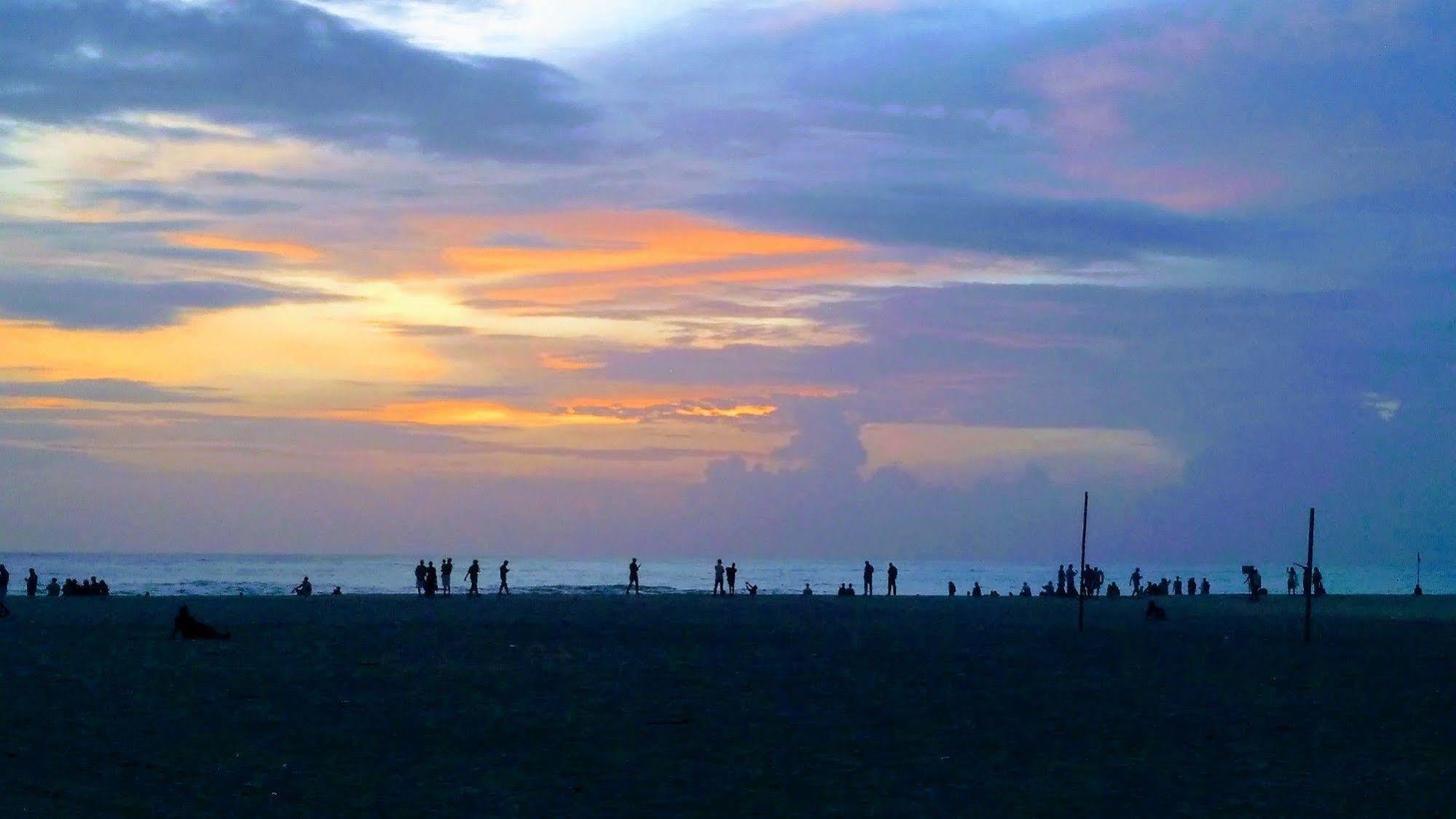 Baywatch Beach Resort Alappuzha 외부 사진