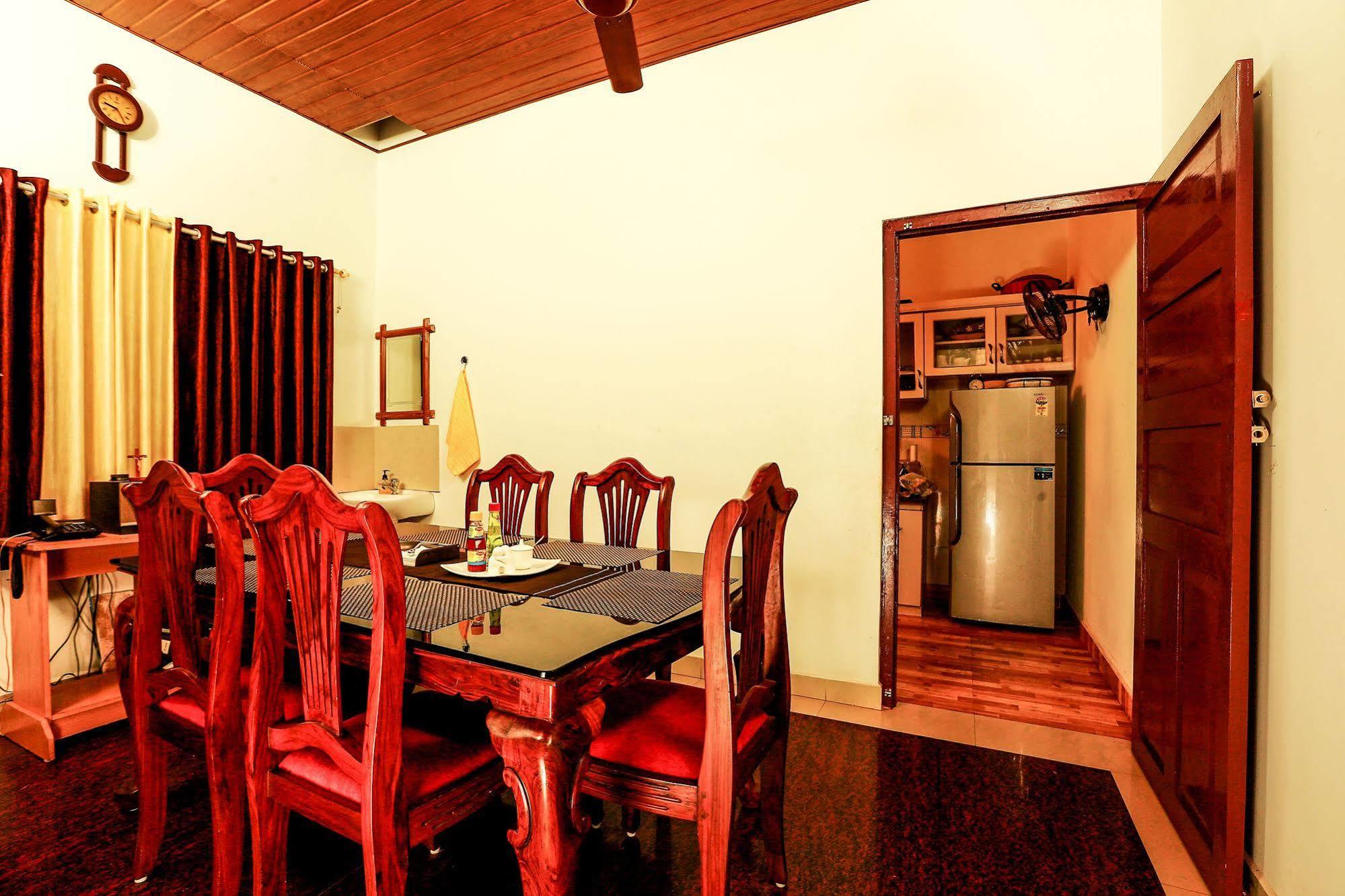 Baywatch Beach Resort Alappuzha 외부 사진