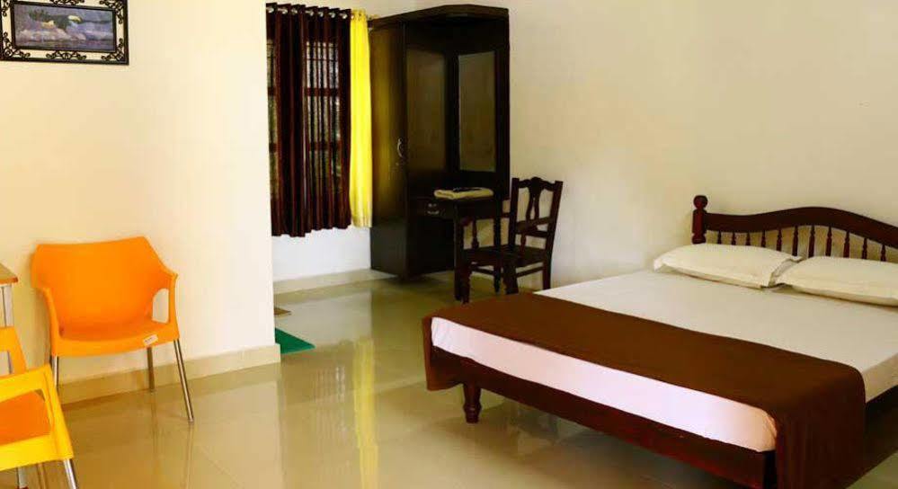 Baywatch Beach Resort Alappuzha 외부 사진