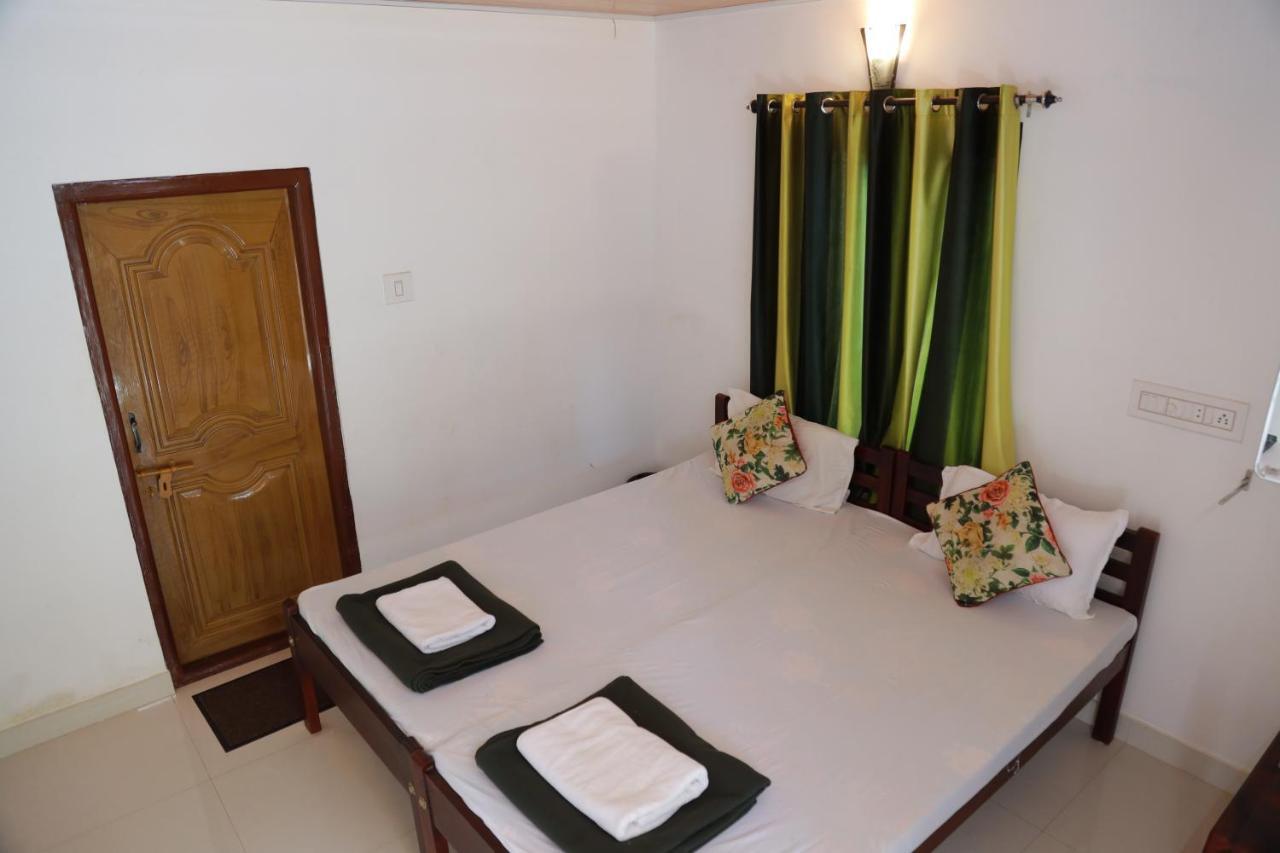 Baywatch Beach Resort Alappuzha 외부 사진